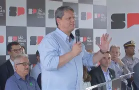 Tarcísio revela que interesses imobiliários influenciavam a Cracolândia em São Paulo