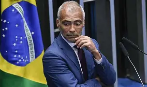 Romário vira alvo da oposição após negar apoio ao impeachment de Moraes