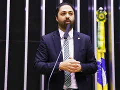 Deputado do PL solicita ao STF visita a Bolsonaro em prisão domiciliar