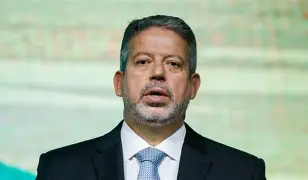 Isenção do IR para quem ganha até R$ 5 mil pode ficar só para dezembro, diz Lira