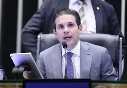 Câmara em alerta: Hugo Motta promete punição firme a deputados que ocuparam a mesa diretora