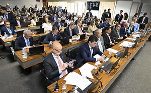 Senado mira big techs após denúncias sobre sexualização de crianças