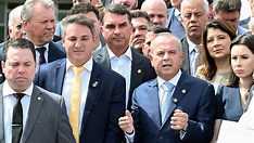 Oposição Bolsonarista Promete Paralisar o Congresso Após Prisão Domiciliar de Bolsonaro