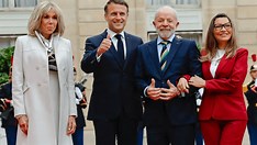 Lula conversa com Macron e critica tarifas norte-americanas contra o Brasil