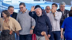 Lula defende educação como investimento essencial durante visita a Pernambuco