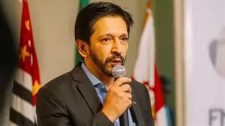 Nunes crítica Lula por visita à Favela do Moinho