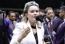 Deputada do PL chama Lula de “corrupto de nove dedos” e acaba na mira da PGR