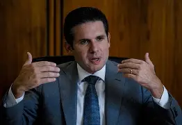 Motta barra Eduardo Bolsonaro na liderança da minoria: “Decisão é técnica e vale para qualquer parlamentar”