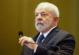 Lula anuncia que governo vai se opor à anistia discutida no Congresso