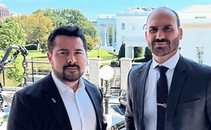 Eduardo Bolsonaro reage à PGR e chama denúncia de “fajuta”