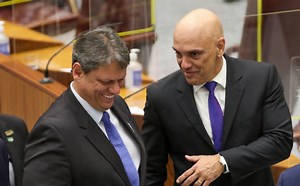 Moraes encaminha à PGR pedido do PT para investigar Tarcísio por obstrução de Justiça