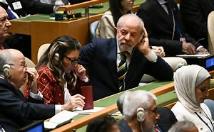 Janja brilha na ONU… e só isso: primeira-dama desfila em Nova York enquanto o Brasil assiste