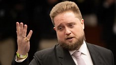 Defesa de Heleno questiona imparcialidade de Moraes no STF