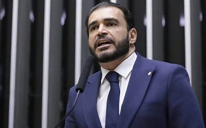 Quem é Delegado Marcelo Freitas, relator do caso Eduardo Bolsonaro no Conselho de Ética