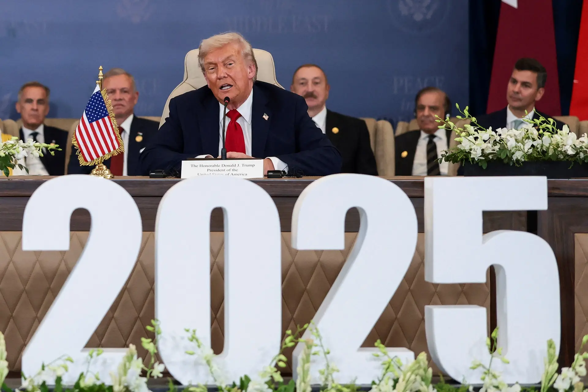 🌍 Trump anuncia “acordo abrangente” e promete bilhões para reconstrução de Gaza