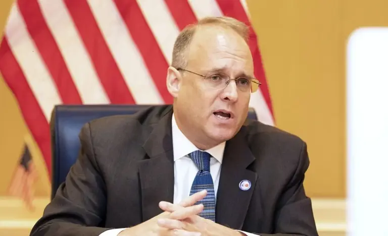 Ex-funcionário do Tesouro dos EUA afirma que “dinheiro sujo” da Venezuela financiou o Brasil