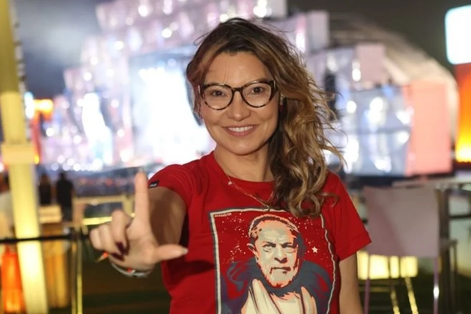 Rejeição a Janja sobe e alcança 61% entre quem a conhece, diz pesquisa