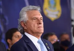 Caiado oferece tropas de Goiás ao RJ e articula reunião de governadores de direita sobre segurança