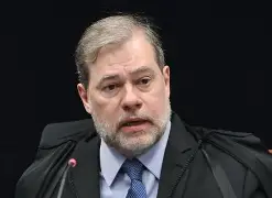Toffoli se emociona no STF — lágrimas de emoção ou de arrependimento?