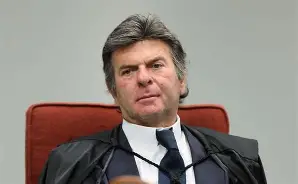 Fux defende o devido processo e vota contra condenações sem provas sólidas