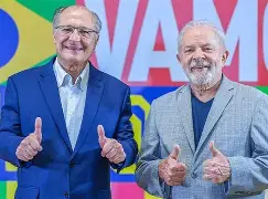 Lula anuncia escritório da Embraer na Índia e prepara terreno para cabides de emprego