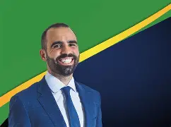 Moraes autoriza deputado do DF a participar de grupo de oração na casa de Bolsonaro