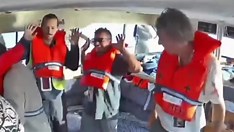 Irresponsabilidade em alto-marDeputada e ativistas ignoram ordens de Israel e colocam brasileiros em risco