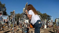 Entre a memória e a guerra: Israel lembra atentado de 2023 enquanto Hamas exige retirada total de Gaza