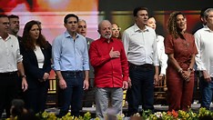 Lula celebra Dia dos Professores com nova carteira docente e críticas ao Congresso