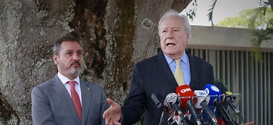 Lewandowski interrompe diretor da PF em coletiva sobre operação no Rio