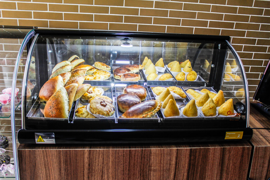 🥐 Coxinha de R$ 45 e água a R$ 20: os preços “climáticos” que chocam na COP30 em Belém