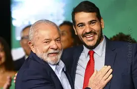 O silêncio incômodo: Lula indica Messias ao STF mesmo após envolvimento em escândalo no INSS