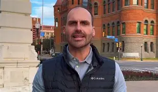 Eduardo Bolsonaro confirma que será candidato à Presidência “mesmo que seja para perder”