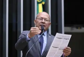 Deputado Chrisóstomo questiona influência da CONTAG em emendas que alteraram medida contra fraudes no INSS