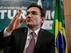 Ministro minimiza incêndio na COP30 e diz que “poderia ter acontecido em qualquer lugar do mundo”