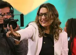 Janja, a “influencer oficial” do governo, se emociona… com elogios a si mesma