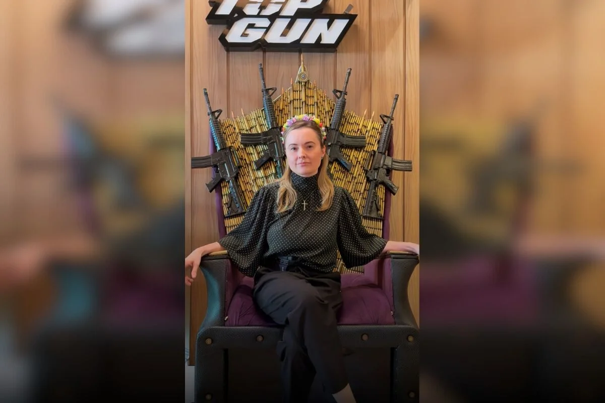 Deputada do PL provoca com foto cercada de fuzis: “Game of Santa Catarina”