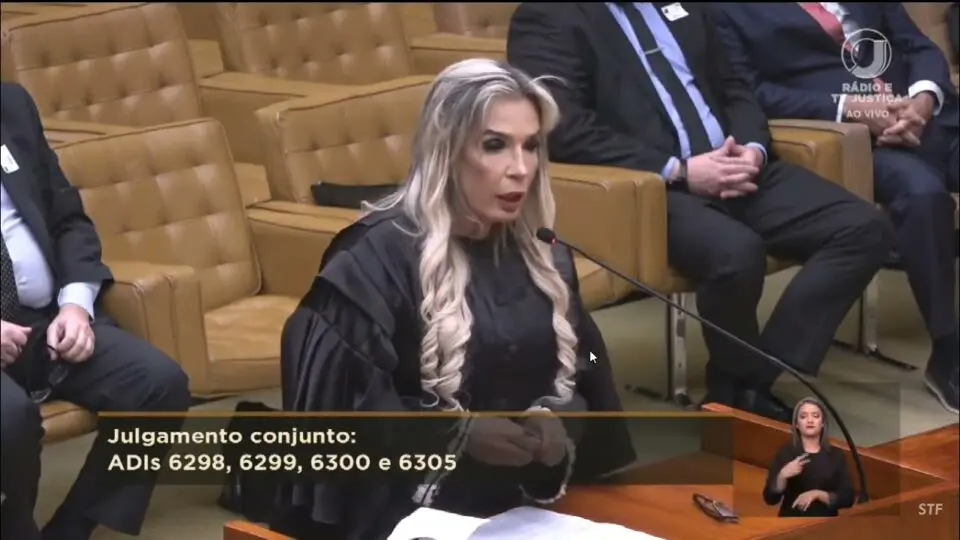 Advogada de chefes do Comando Vermelho é recebida com tapete vermelho na Comissão de Direitos Humanos da Câmara