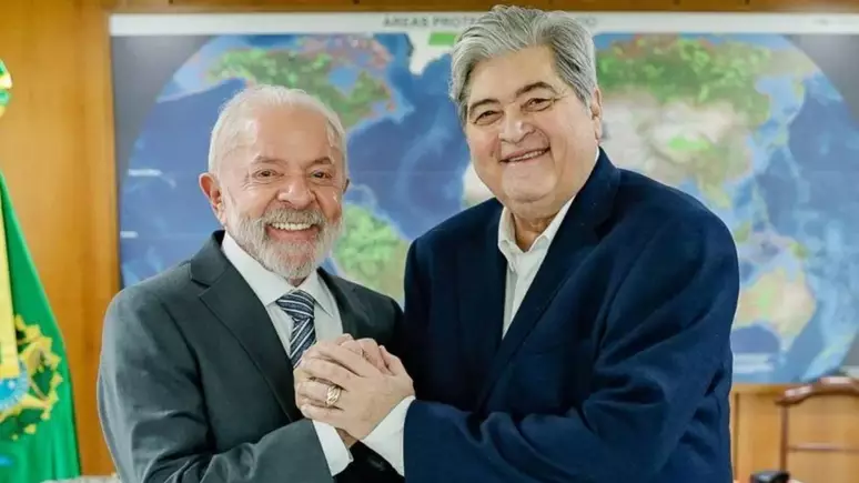 Datena aceita convite de Lula e assume programa da TV do governo
