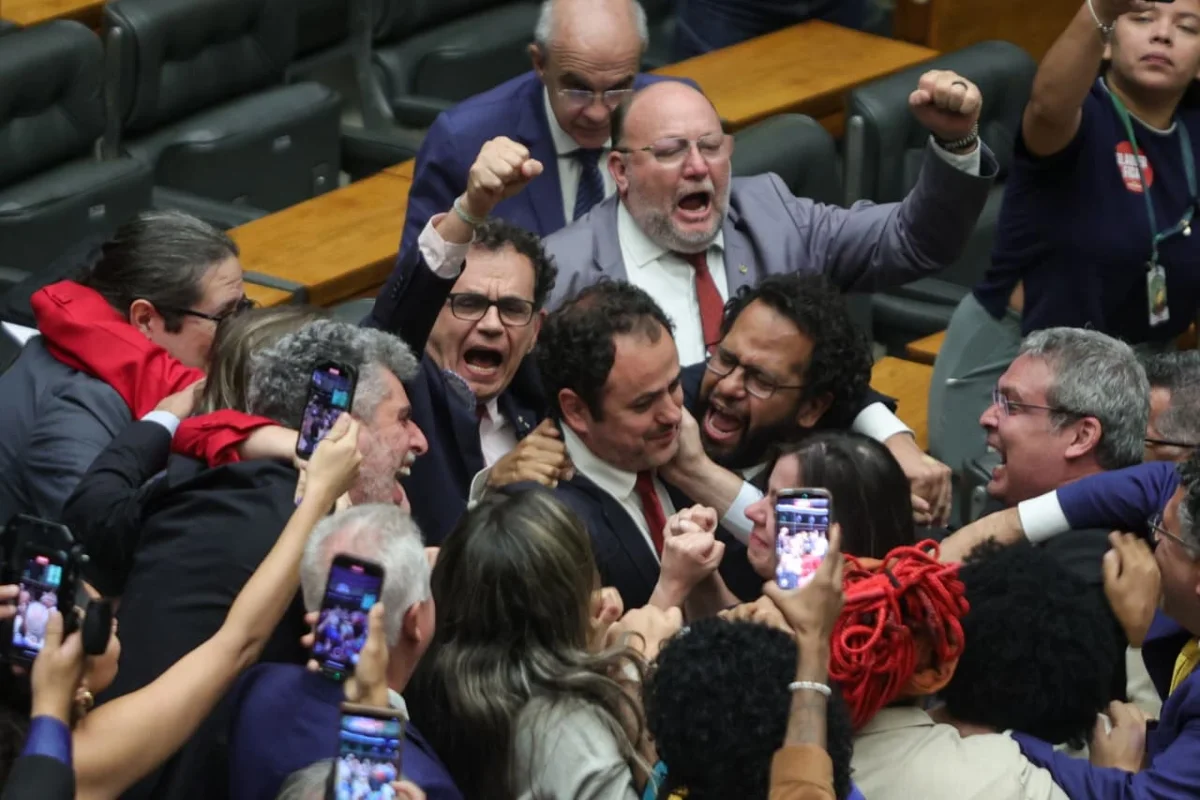 💸 Quando a Emenda Vira Barganha: O Desfile de “Boas Maneiras” no Planalto