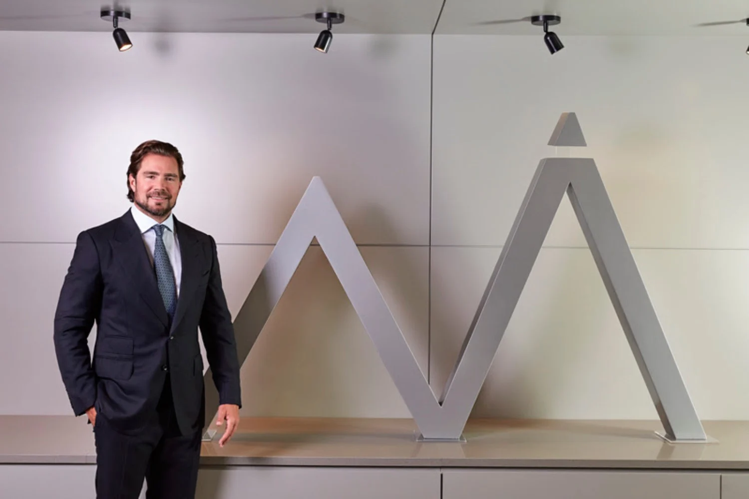 Antes de ser preso, dono do Banco Master se reuniu com diretor do Banco Central