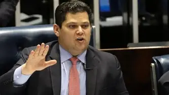 Acorda, Brasília: Alcolumbre reage e cobra freio ao poder isolado do STF