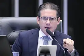 Após decisão de Gilmar, deputados apertam o cerco e cobram pressa na PEC contra decisões individuais do STF