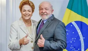 Lula homenageia Dilma no aniversário e destaca legado de luta e coragem