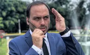 Carlos Bolsonaro dispara contra a “Faria Luler” e diz que elite financeira trava o país