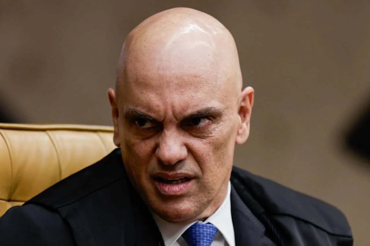 Decisão autoritária: Moraes usa fantasma do 8 de janeiro para sufocar manifestações na Papuda