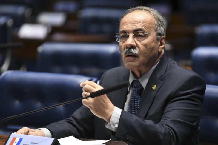 Quando a Cueca Vira Cofre e a Justiça Fecha os Olhos