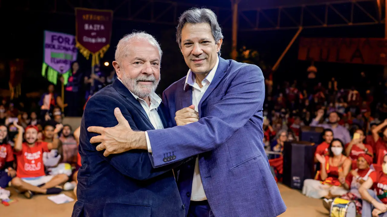 Lula articula candidatura de Haddad ao governo paulista, aponta jornal