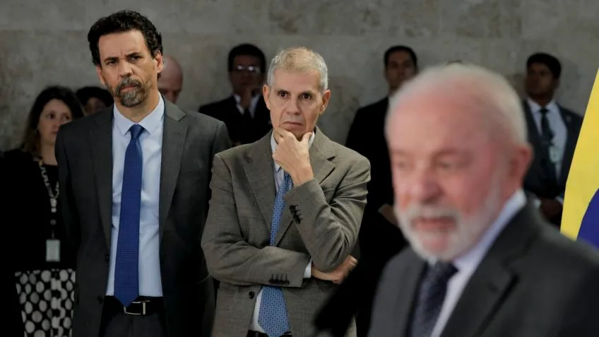 Propaganda milionária em 2025 meio ao caos: Lula torra dinheiro público para autopromoção digital