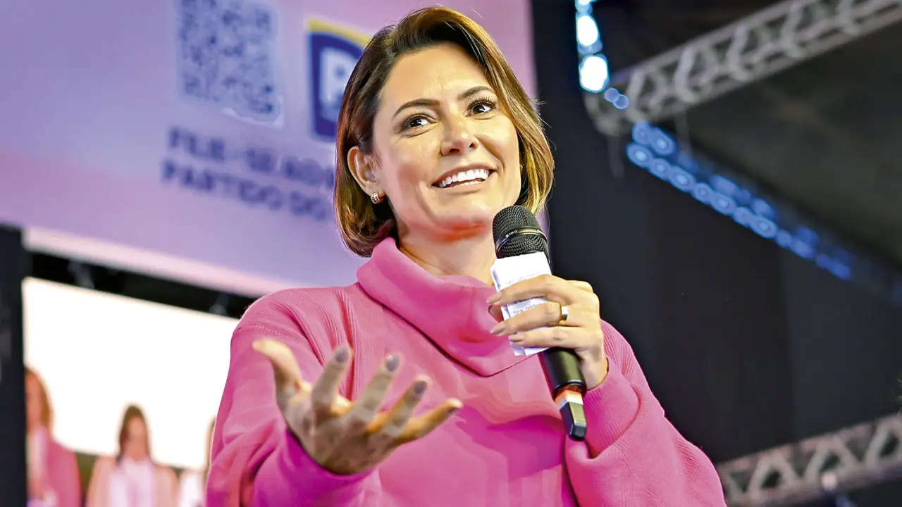 Michelle Bolsonaro divulga vídeo de Tarcísio em meio às articulações para 2026